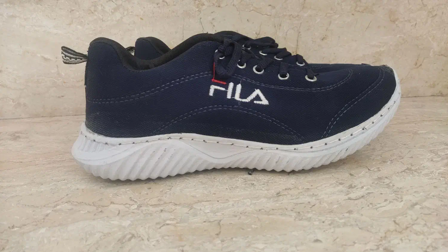 کفش اسپرت مردانه|کیف، کفش، کمربند|مهریز, |دیوار