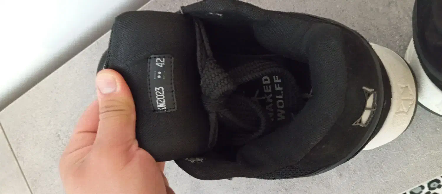 کتونی|کیف، کفش، کمربند|قم, سراجه (۱۵ خرداد)|دیوار