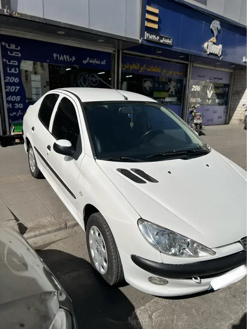 ۲۰۶ sd v8 سفید مدل۹۶|خودرو سواری و وانت|شهر ری, دولت‌آباد|دیوار