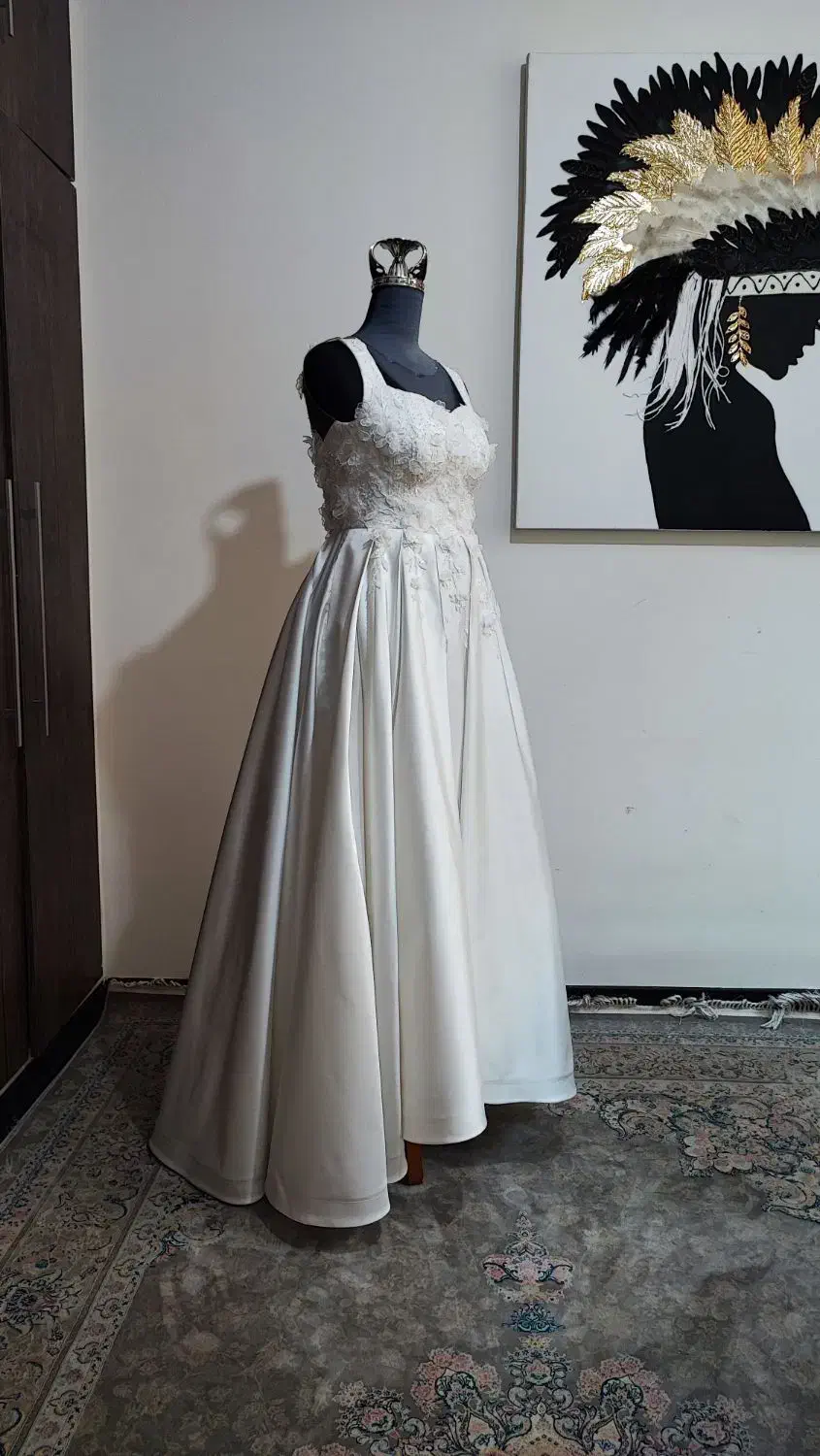 لباس عروس|لباس|تهران, دربند|دیوار