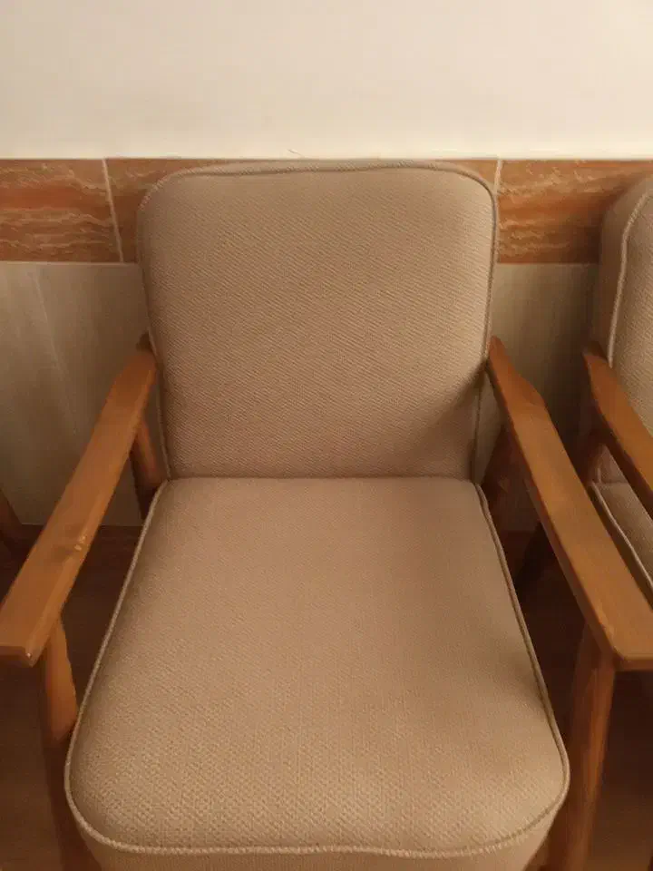 مبل مینیمان ۹ نفره|مبلمان خانگی و میز عسلی|تربت جام, مطهری|دیوار