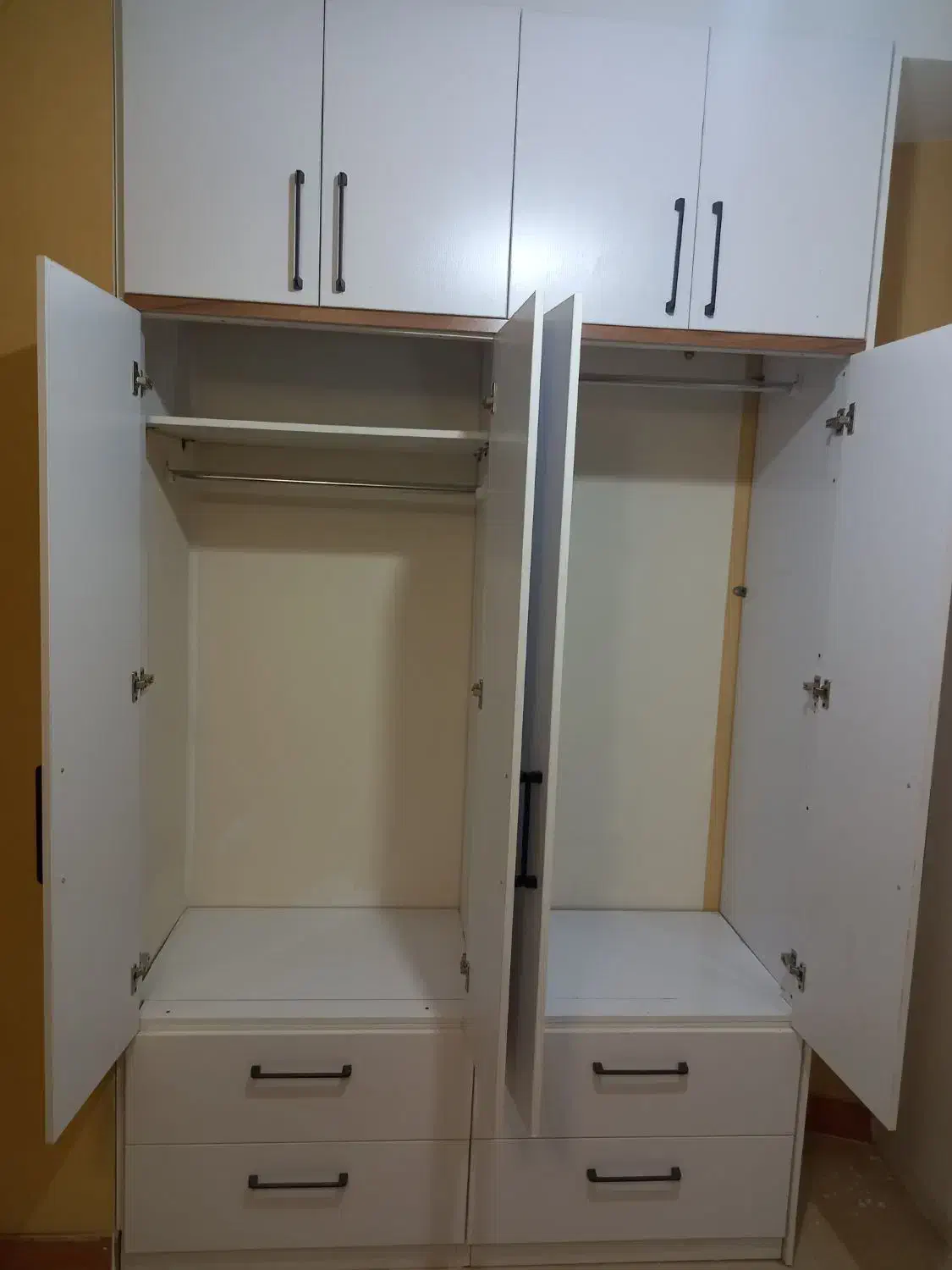 نصاب کابینت‌و کمدیواری.نصاب شیرآلات.نصاب درب اتاقی|خدمات پیشه و مهارت|هشتگرد, شهرک ولیعصر (مصلی)|دیوار