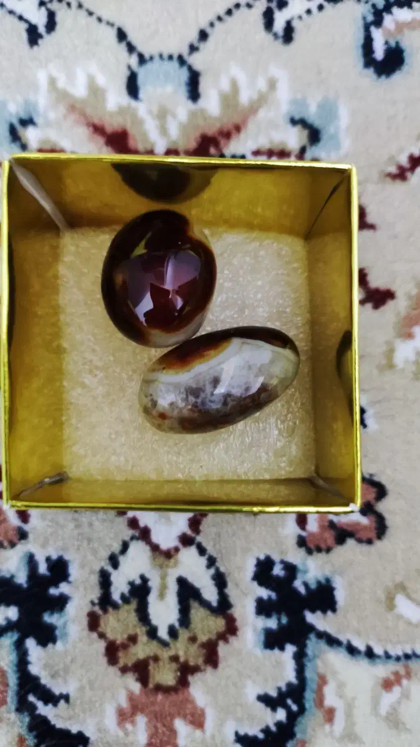 مهره عقیق|جواهرات|اصفهان, باغ زیار|دیوار