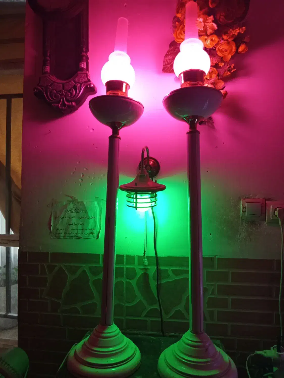 جفت ‌اباژور قدیمی کلاسیک|کلکسیون اشیاء عتیقه|کرمان, |دیوار