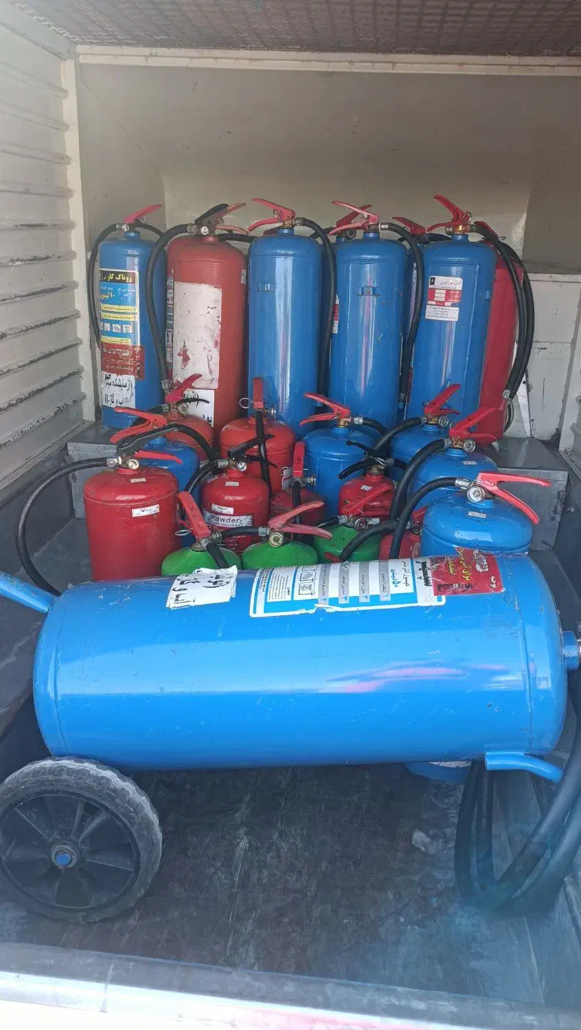 فروش و شارژ انواع کپسول های آتش نشانی|خدمات پیشه و مهارت|صفادشت, |دیوار