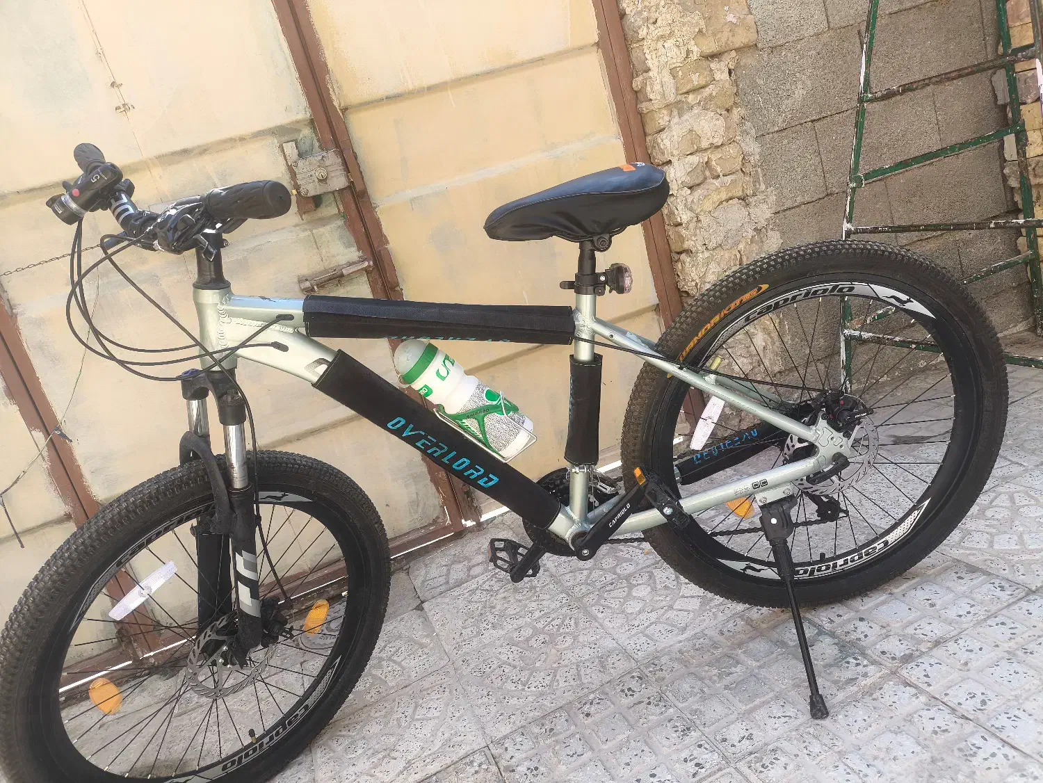 دوچرخه|دوچرخه، اسکیت، اسکوتر|سمیرم, |دیوار