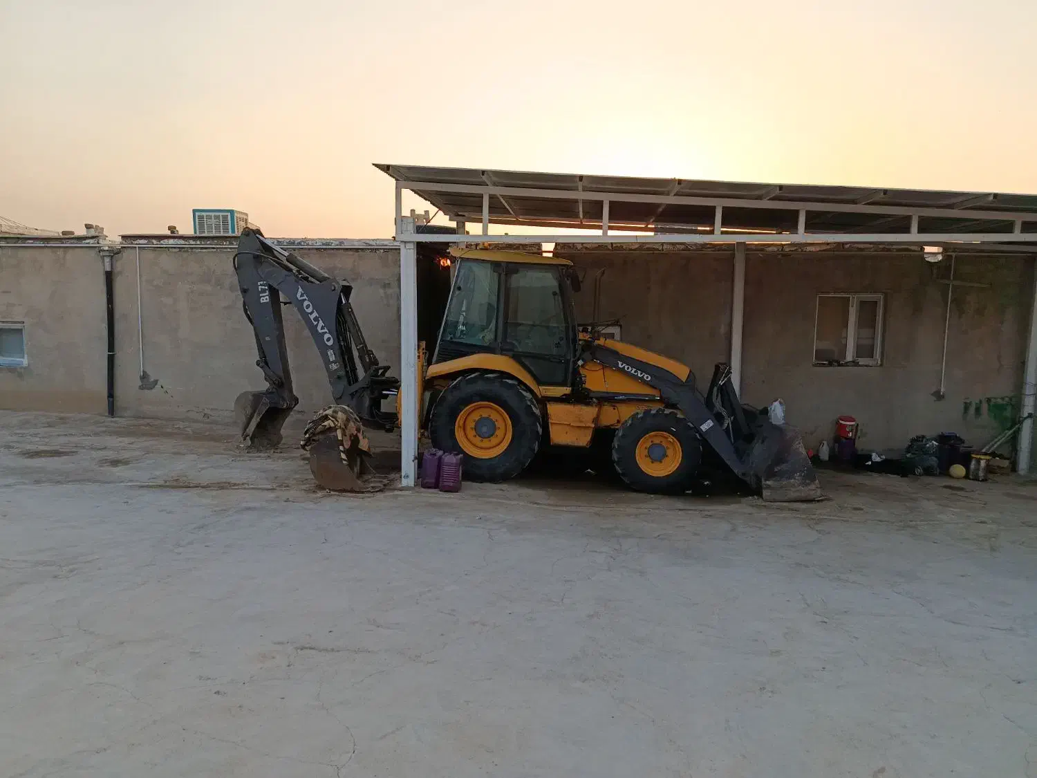 بیل بکهو ولوو2008|خودرو سنگین|سرپل ذهاب, |دیوار