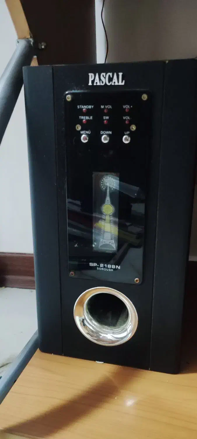 کامپیوتر با تمامی لوازم|رایانه رومیزی|بهنمیر, |دیوار