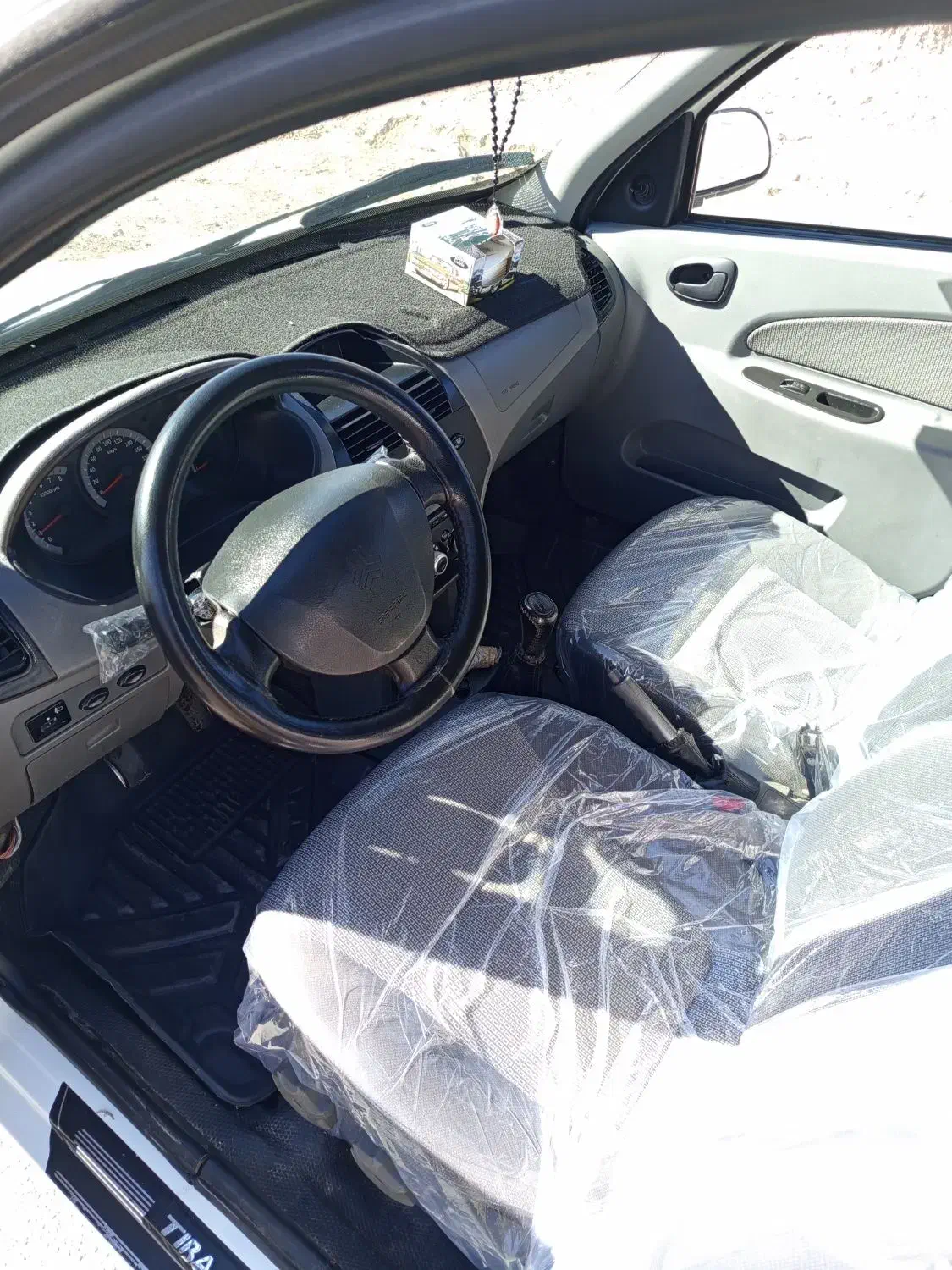 تیبا ۹۸درحد|خودرو سواری و وانت|بیرجند, |دیوار