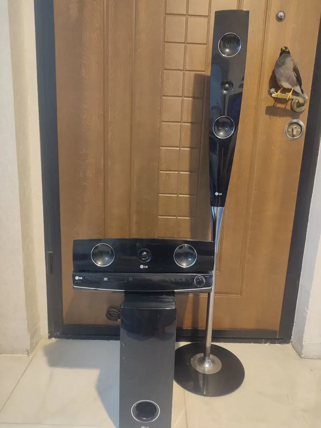 سیستم صوتی تصویری ۷تکه ال جی|سیستم صوتی خانگی|اندیشه, اندیشه فاز ۴|دیوار