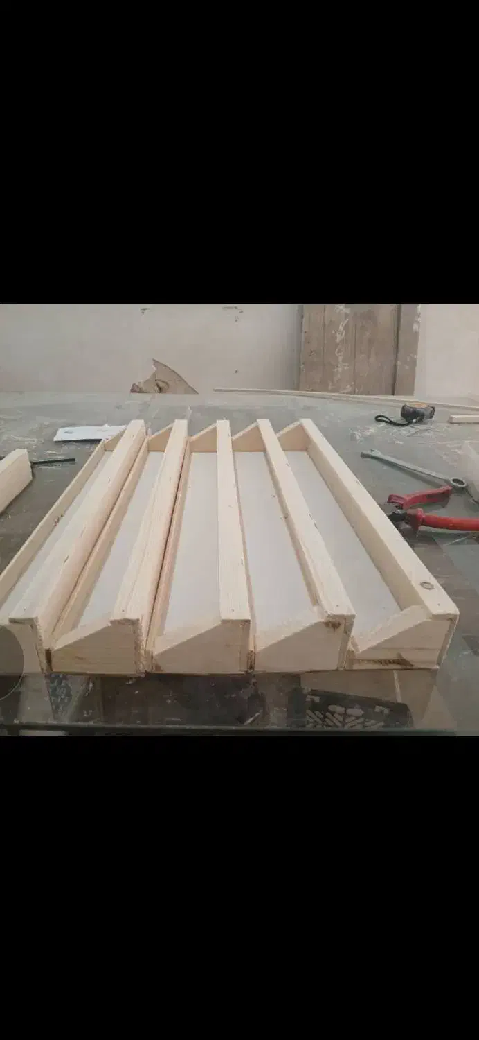 سه پایه نقاشی|لوازم التحریر|شاهین‌شهر, نسیم ۵|دیوار