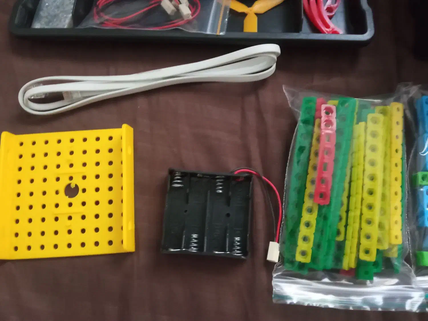 پک رباتیک|اسباببازی|پرند, فاز ۴|دیوار