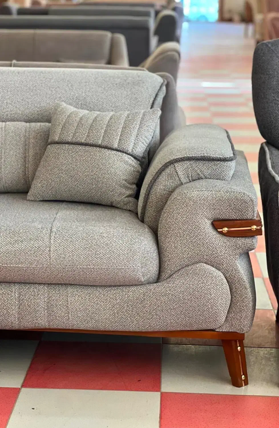 مبل لورنت(جهان مبل)|مبلمان خانگی و میز عسلی|کرمانشاه, |دیوار