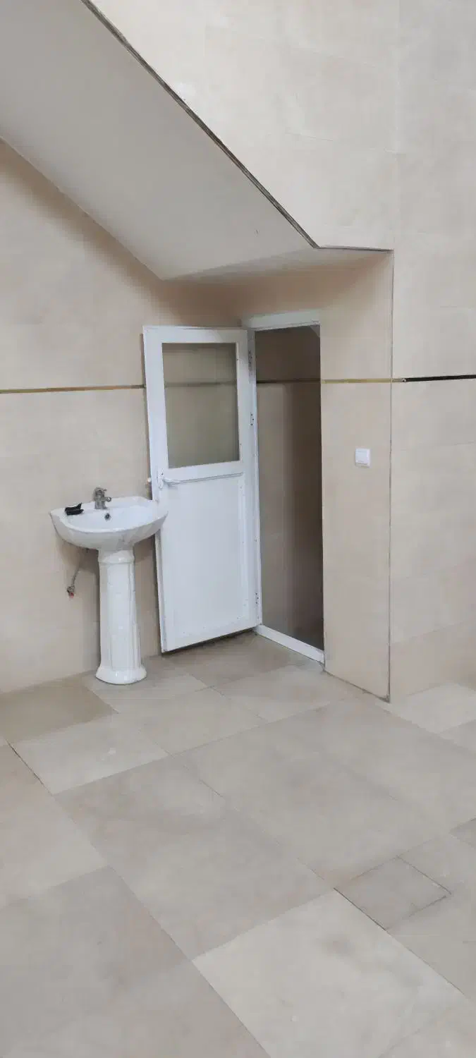 مغاز در بر بلوار اصلی باسمنج|اجارهٔ مغازه و غرفه|باسمنج, |دیوار