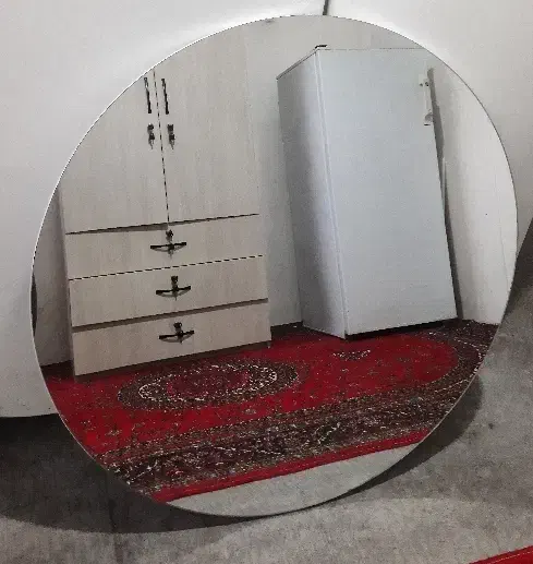 آینه دایره ای|آینه|مرودشت, ابوذر شمالی|دیوار