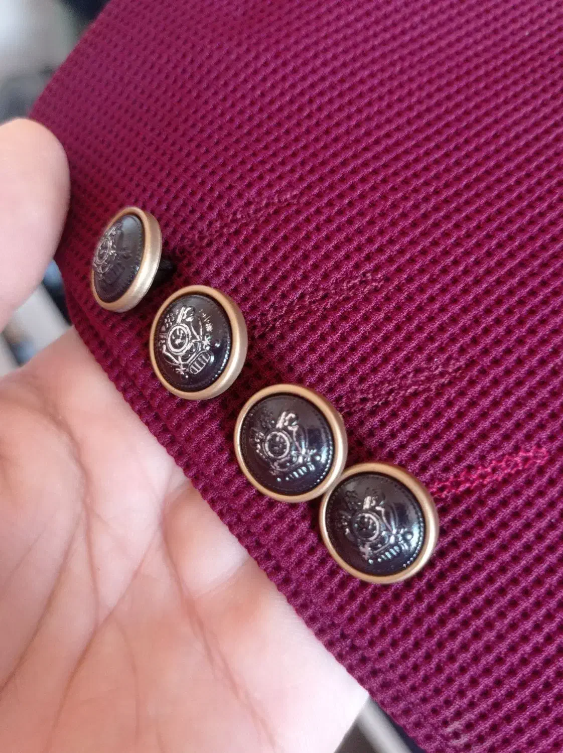 کت تک درحد نو|لباس|پرند, فاز ۴|دیوار