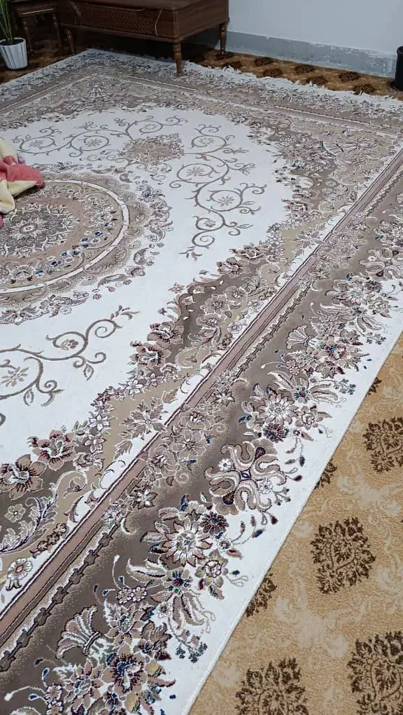 فرش ۱۲متری ۷۰۰شانه|فرش|دوگنبدان, |دیوار