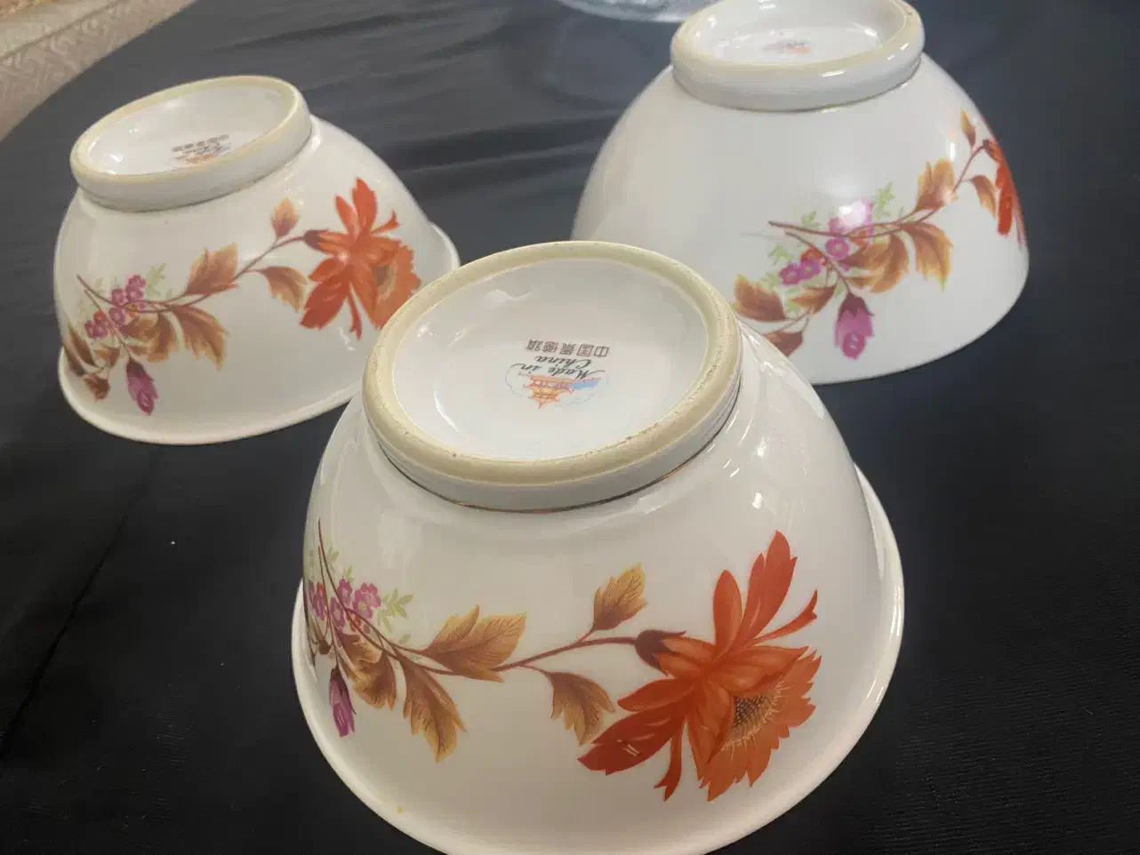 چینی وکریستال قدیمی نخورده ریز|ظروف سرو و پذیرایی|مشهد, تربیت (صدف)|دیوار