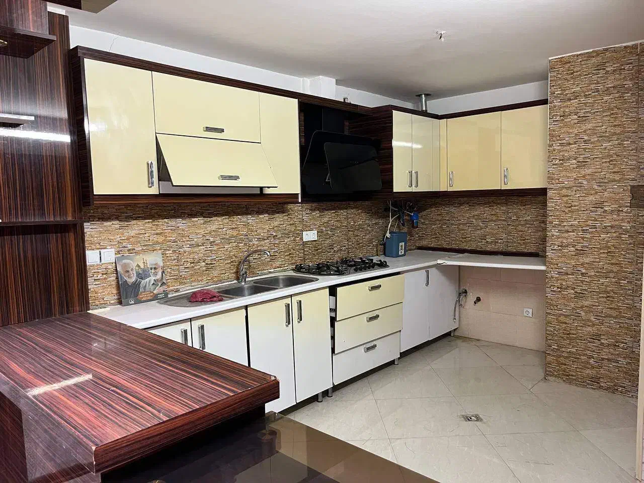 آپارتمان 100 متری تک واحدی بین برق و ضد|فروش آپارتمان|مشهد, امام رضا (ع)|دیوار