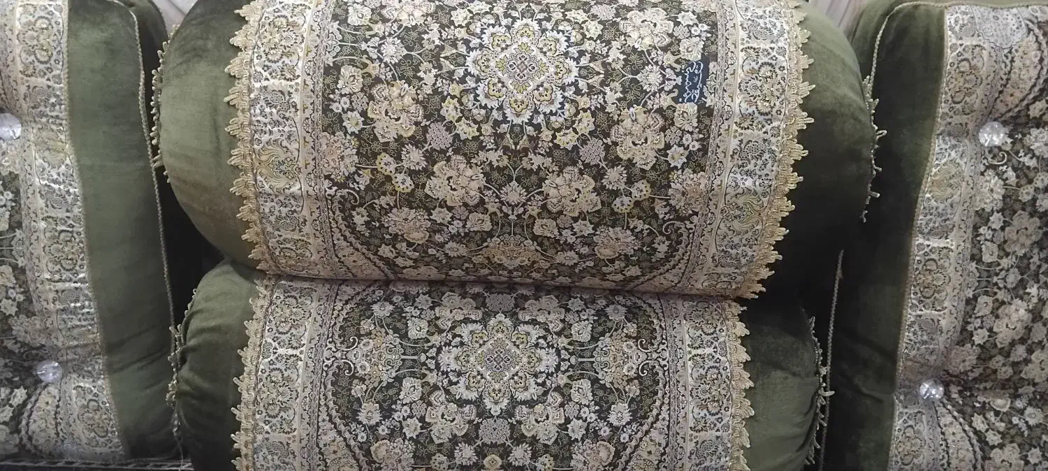 روی بالشت|پشتی|یاسوج, |دیوار