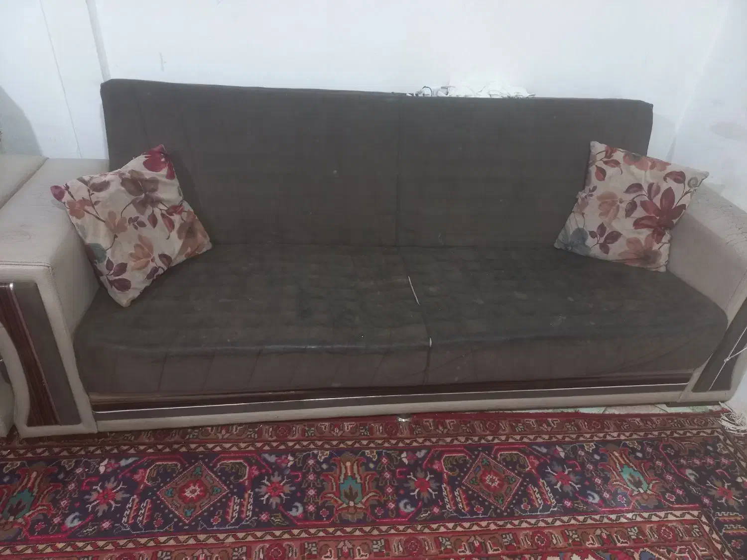 مبل|مبلمان خانگی و میز عسلی|هشتگرد, شهرک گلها|دیوار