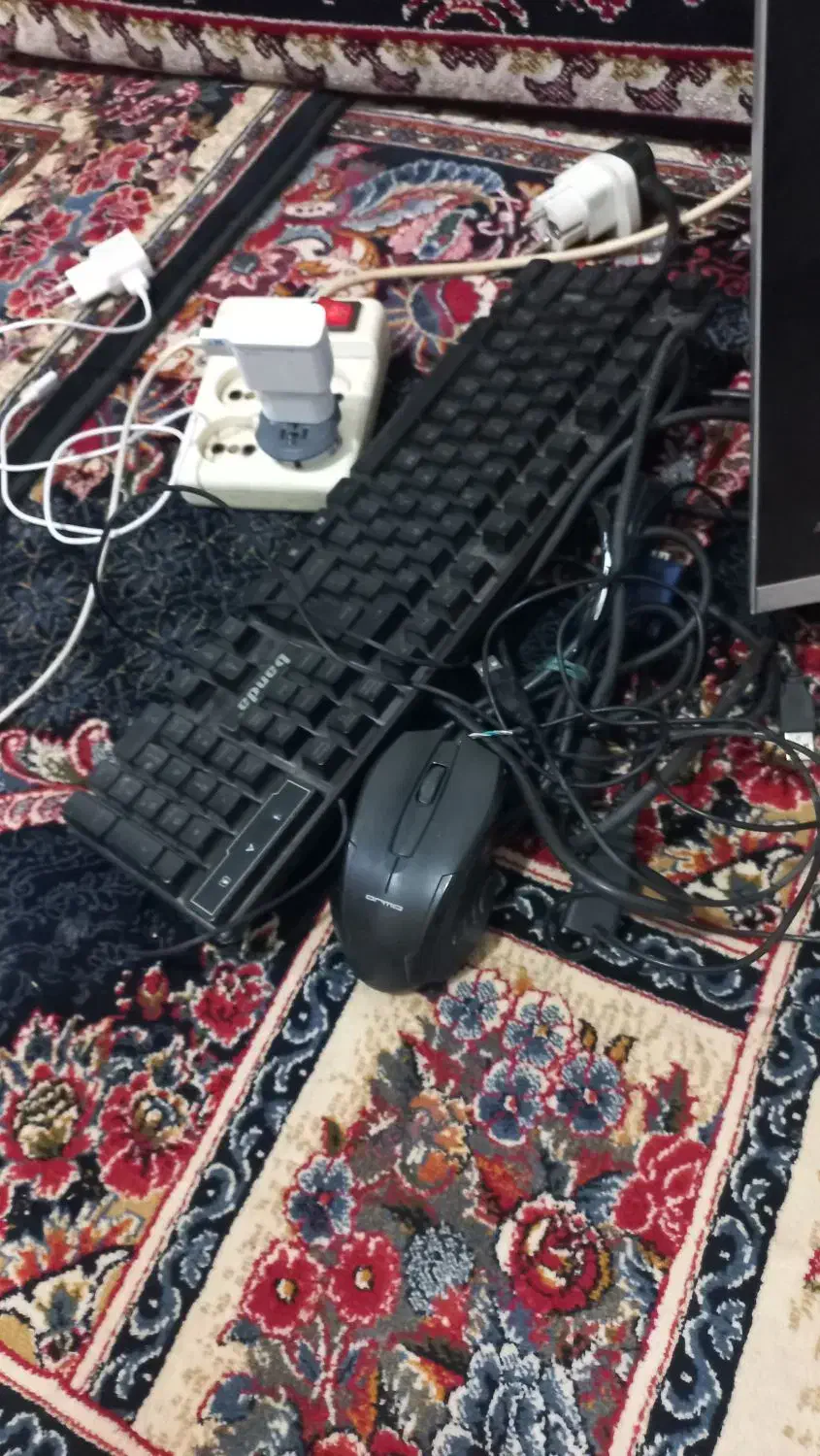 مانیتور کامیپوتر|رایانه رومیزی|سقز, |دیوار