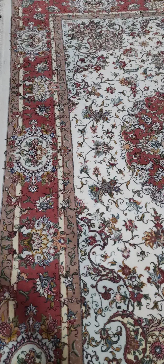 فرش دستبافت اولیا ۹متری|فرش|تهران, فلسطین (میدان انقلاب)|دیوار