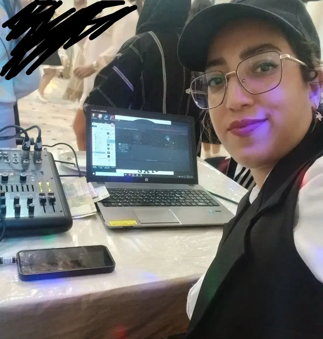 دی جی ساحل|خدمات پذیرایی، مراسم|گلبهار, شهر جدید گلبهار|دیوار