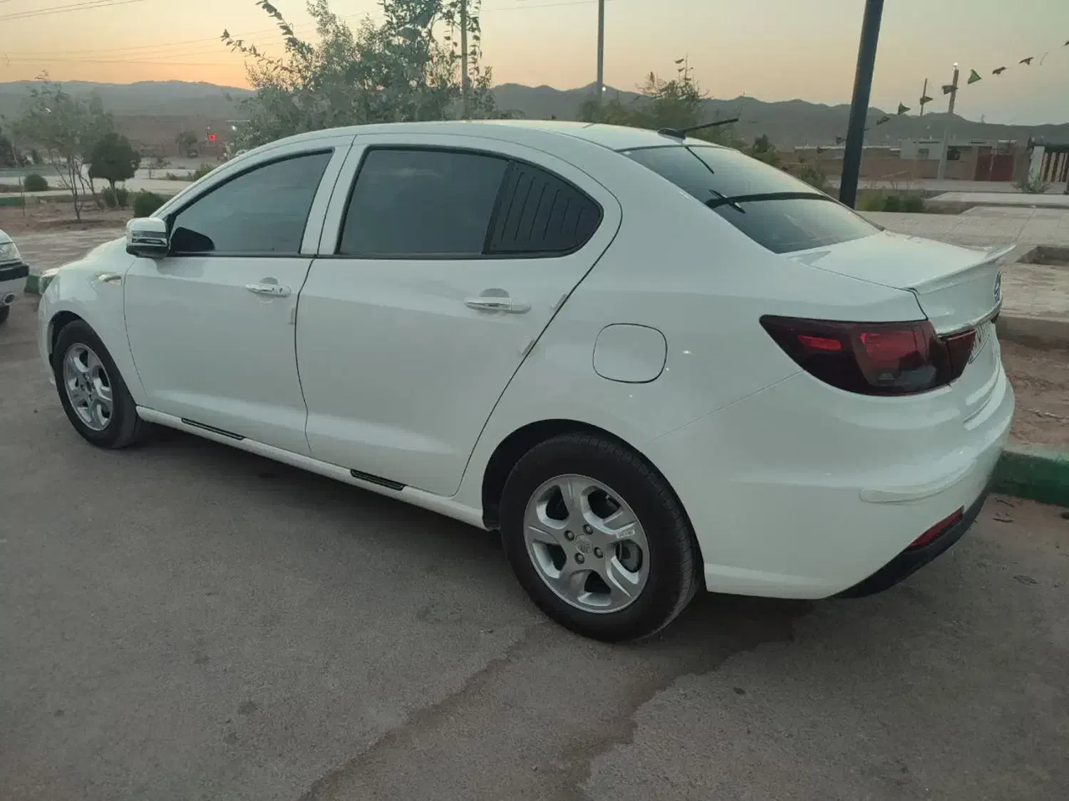 فروشی|خودرو سواری و وانت|بردسکن, |دیوار