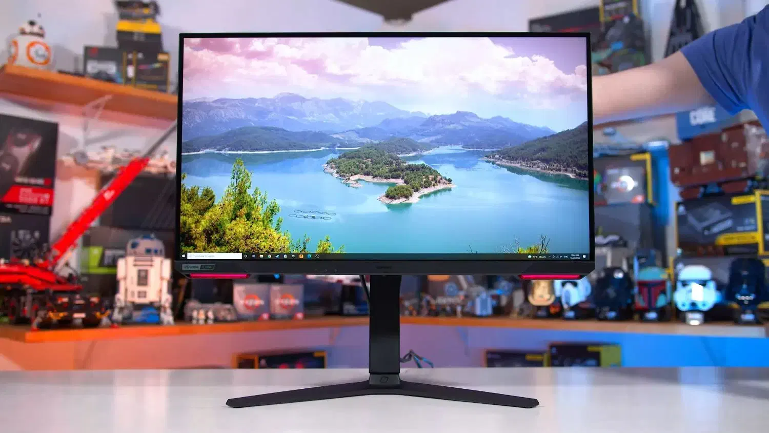 مانیتور خارق العاده گیمینگ 4k samung odyssey g7|قطعات و لوازم جانبی رایانه|آمل, |دیوار