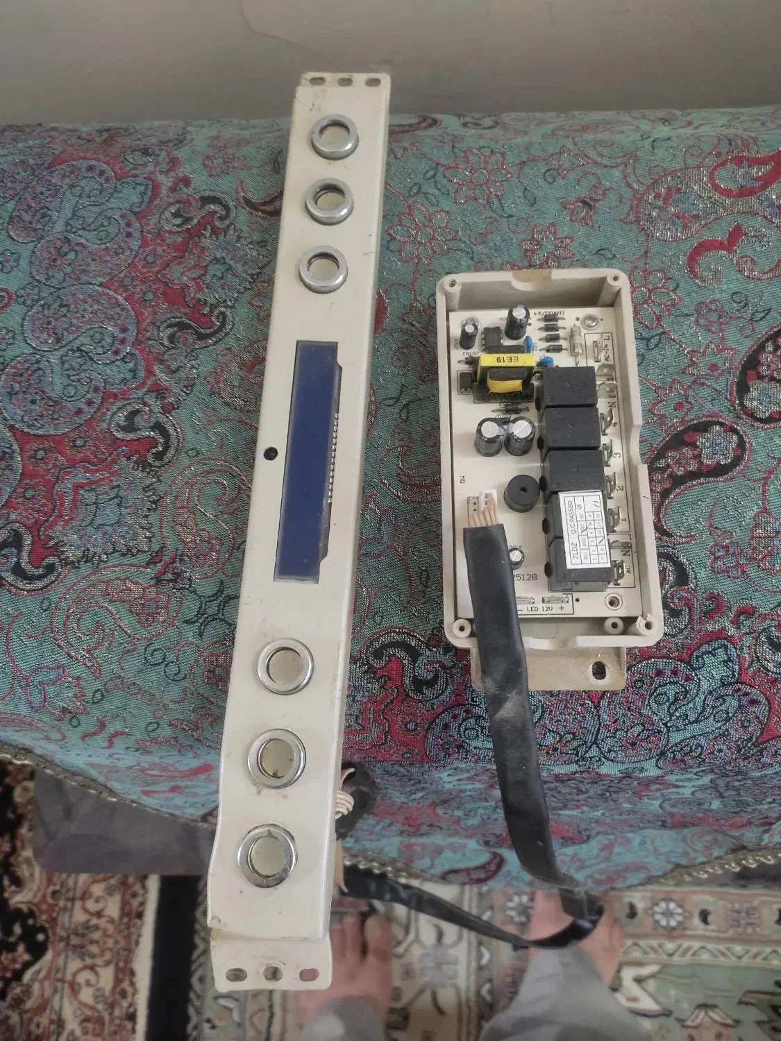 برد هود|هود|گرمسار, |دیوار