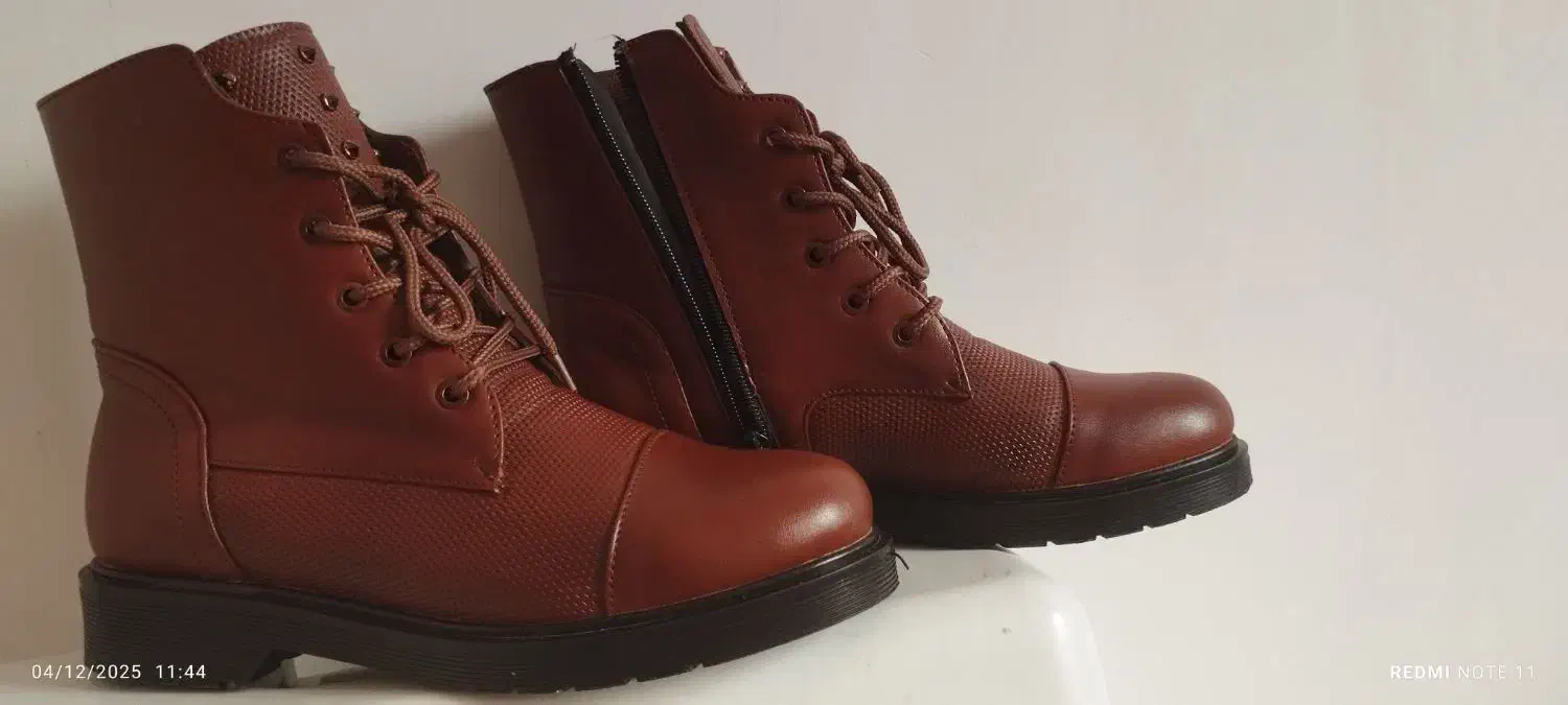 پوتین زنانه|کیف، کفش، کمربند|فومن, |دیوار