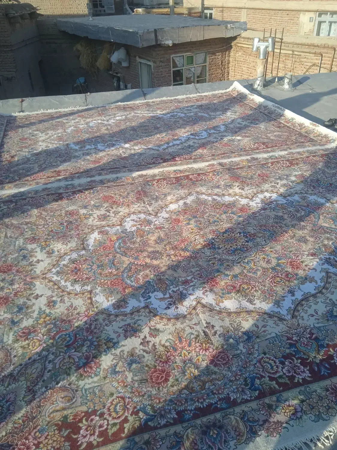 فرش دستباف جفت ۹ متری|فرش|قلعه چای, |دیوار