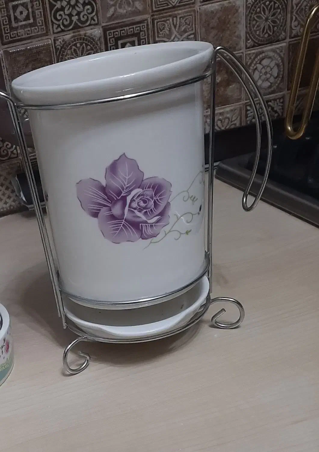 تعدادی ظروف|ظروف سرو و پذیرایی|بندر انزلی, کلیور|دیوار