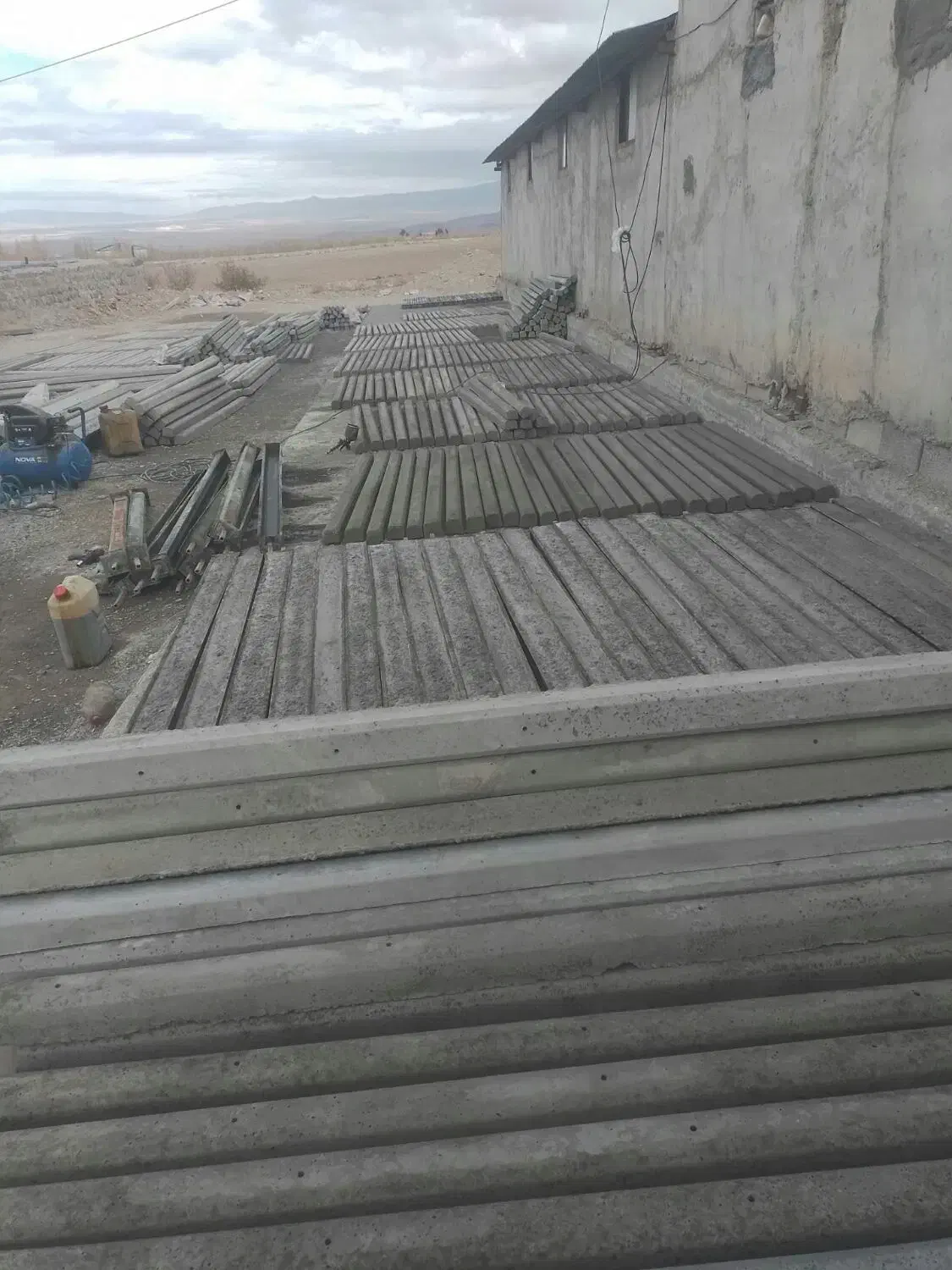 تیرچه بتنی وپایه فنس|مصالح و تجهیزات ساختمان|مشگین شهر, |دیوار