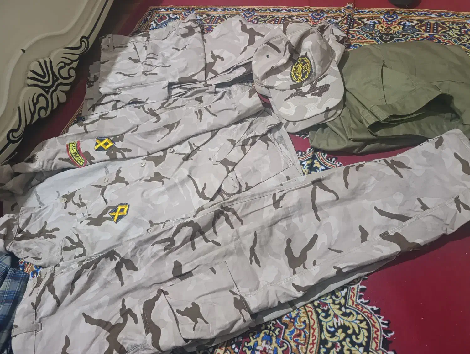 تعدادی لباس سربازی|لباس|مشهد, سعد آباد|دیوار