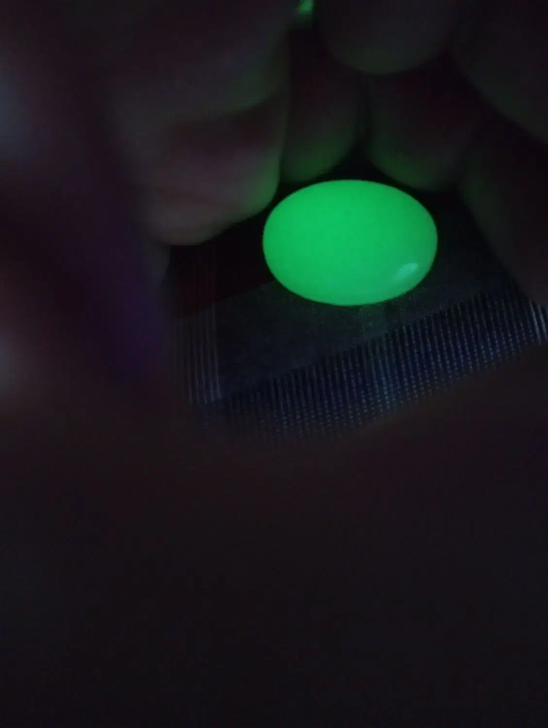 سنگ انگشتر شب تاب یشم|کلکسیون اشیاء عتیقه|تهران, نیروی هوایی (پیروزی)|دیوار