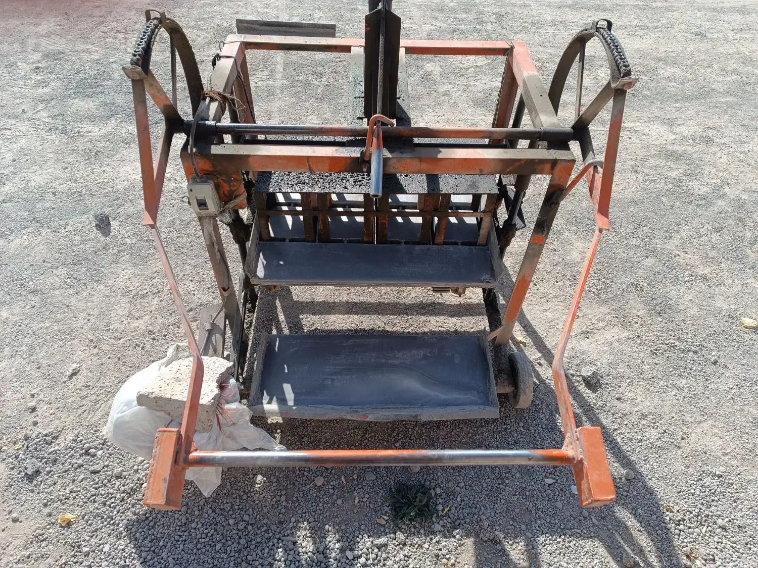 سلام فروش2عدستگاه بلوک زن تکفاز|مصالح و تجهیزات ساختمان|بافت, |دیوار