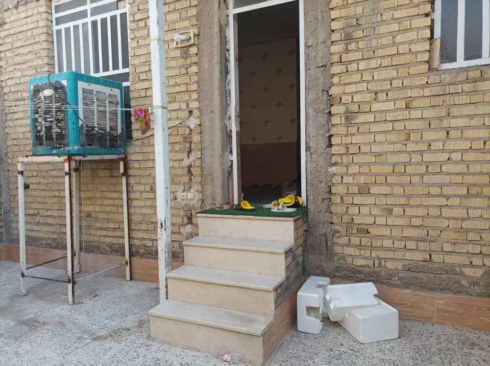 اپارتمان هم کف حیاط دار مرکز شهر خیابان ذلغدر۶|فروش آپارتمان|شیراز, کوشک میدان|دیوار