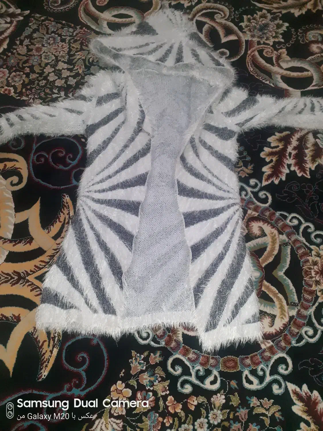 بافت صفریه بارم استفاده نشده با کت 400 هزار|لباس|جوانرود, |دیوار