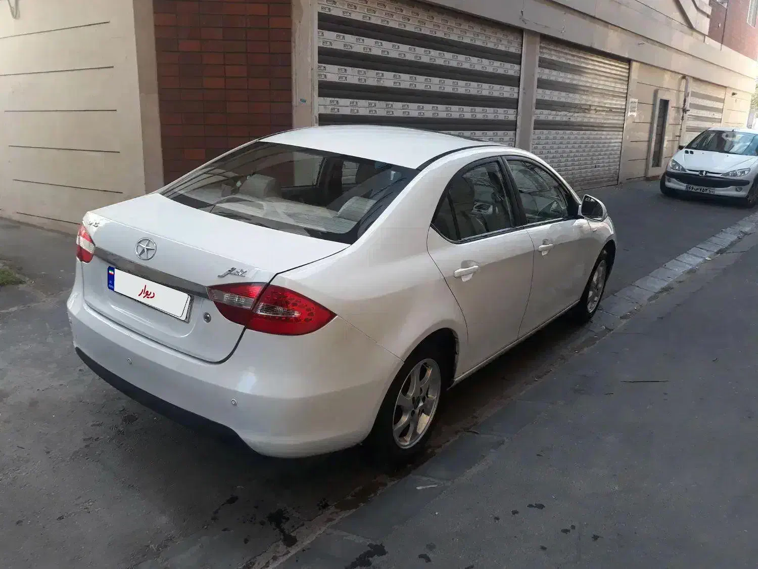 جک j5سفید بیرنگ ۹۳ کم کار کرد|خودرو سواری و وانت|تهران, آهنگران (سراسیاب دولاب)|دیوار