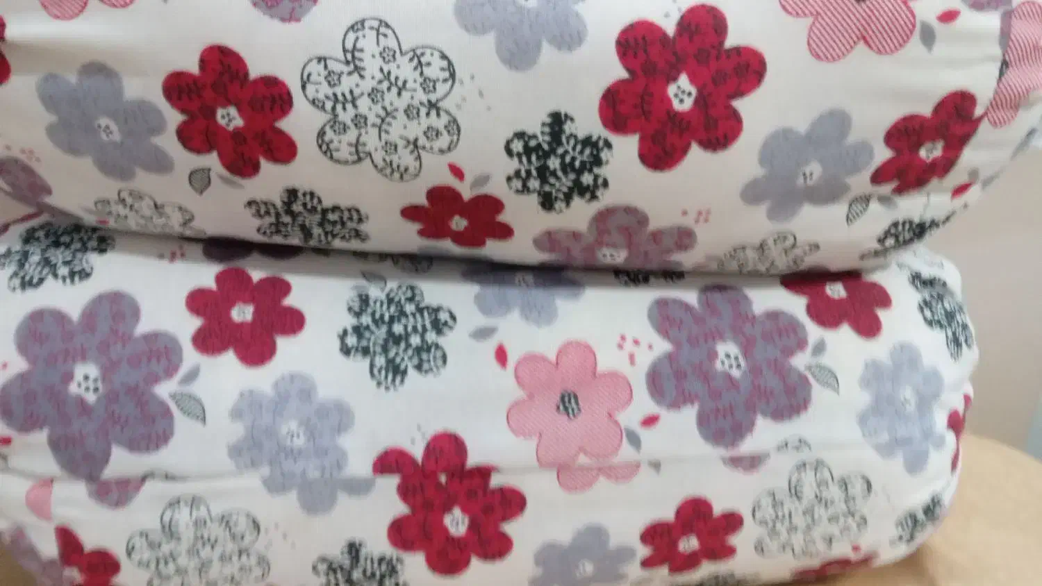 یک جفت بالش کاربردی استفاده دار|رختخواب، بالش، پتو|یاسوج, |دیوار