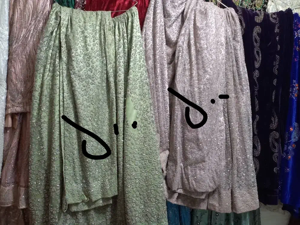 فروش چند دست لباس لری قیمت مناسب|لباس|لردگان, |دیوار