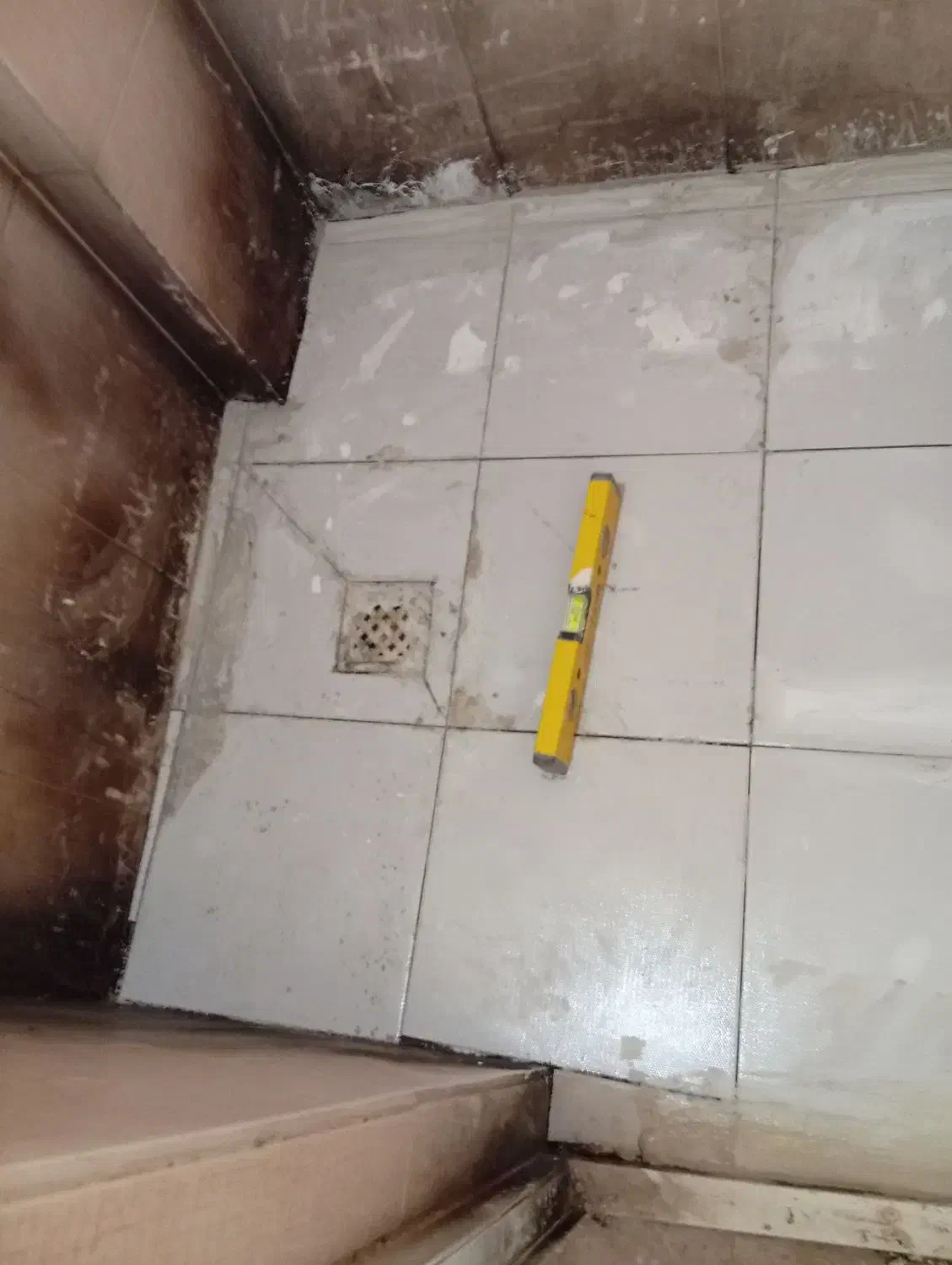 کاشی کاری کاشیکاری سرامیک کاری گچکاری سیمان کاری|خدمات پیشه و مهارت|تهران, فلسطین (میدان انقلاب)|دیوار