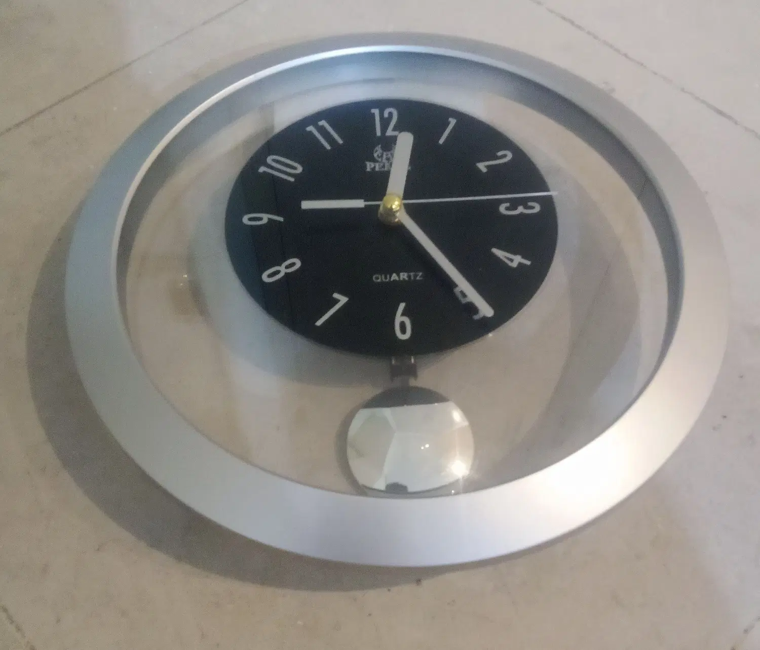 ساعت دیواری quartz بی صدا|ساعت دیواری و تزئینی|تهران, فردوسی|دیوار