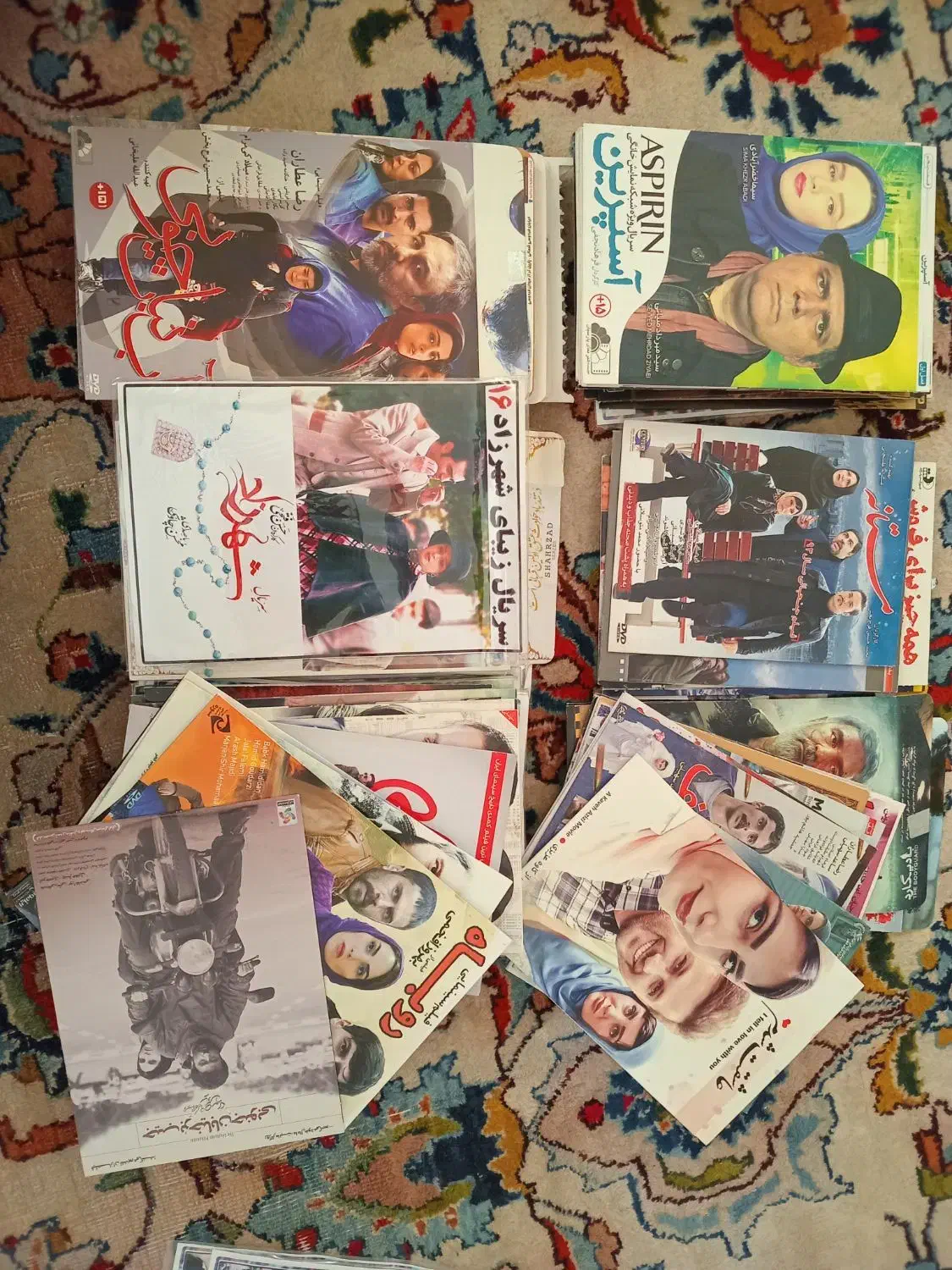 ۵۰۰ عدد آرشیو کامل فیلم و سریال|فیلم و موسیقی|اراک, |دیوار