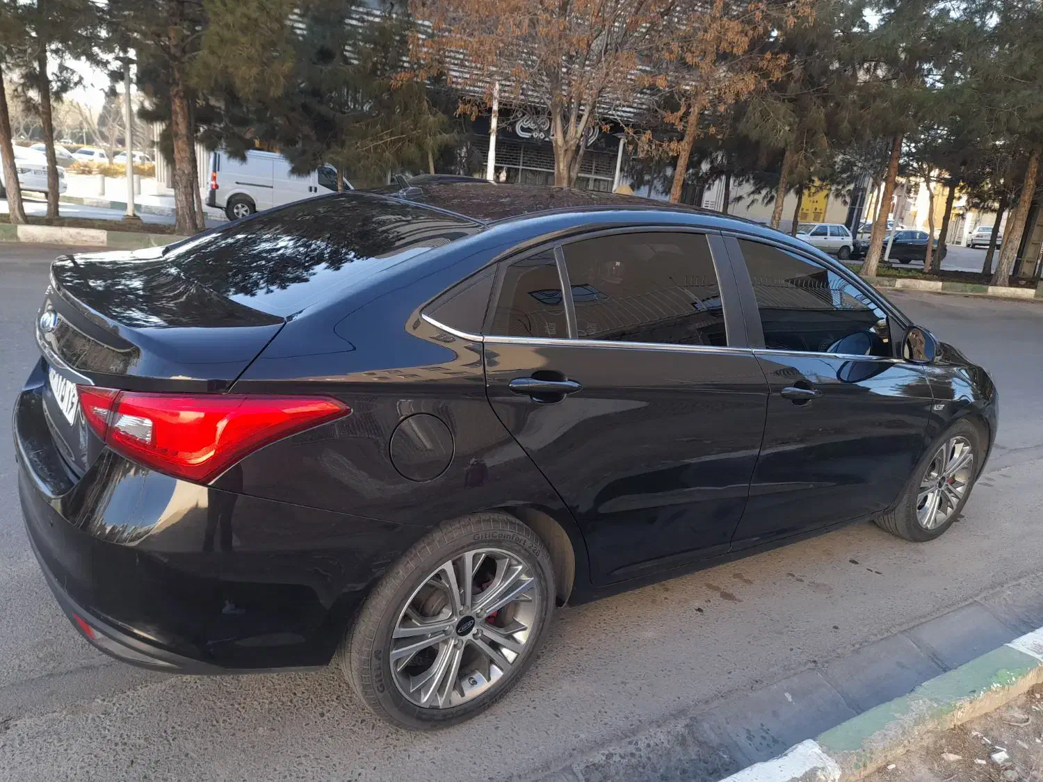 آریزو۵|خودرو سواری و وانت|قم, چهار امامزاده|دیوار