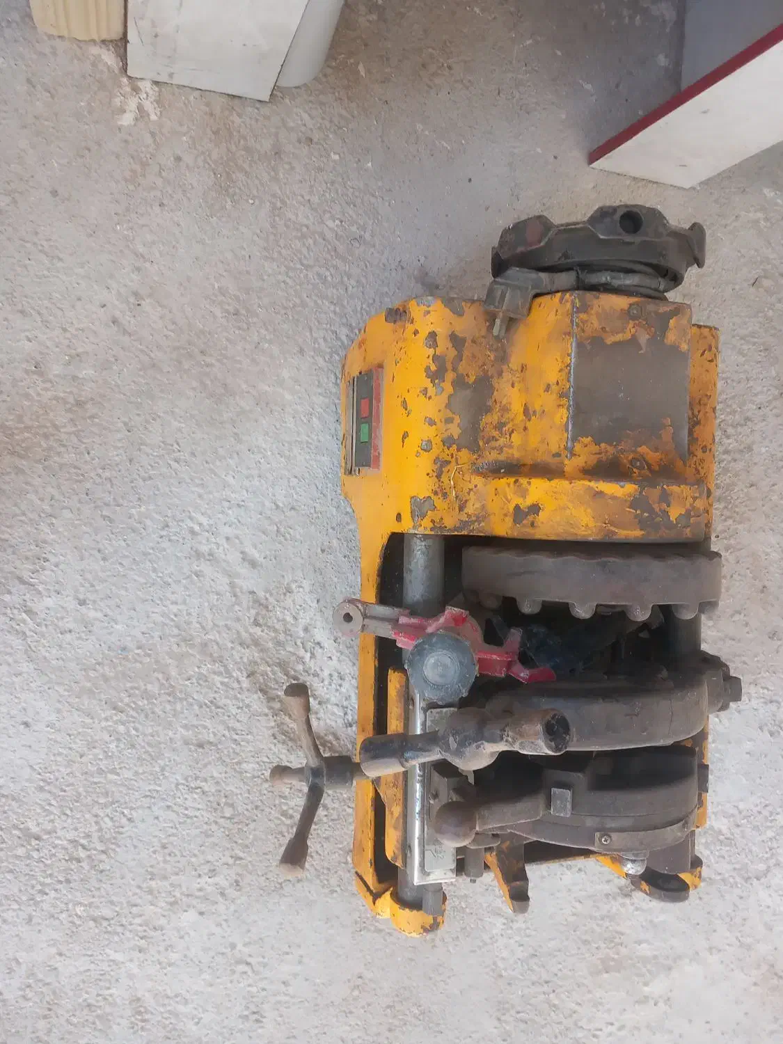 حدیده برقی|ابزارآلات|مشهد, خواجه ربیع|دیوار