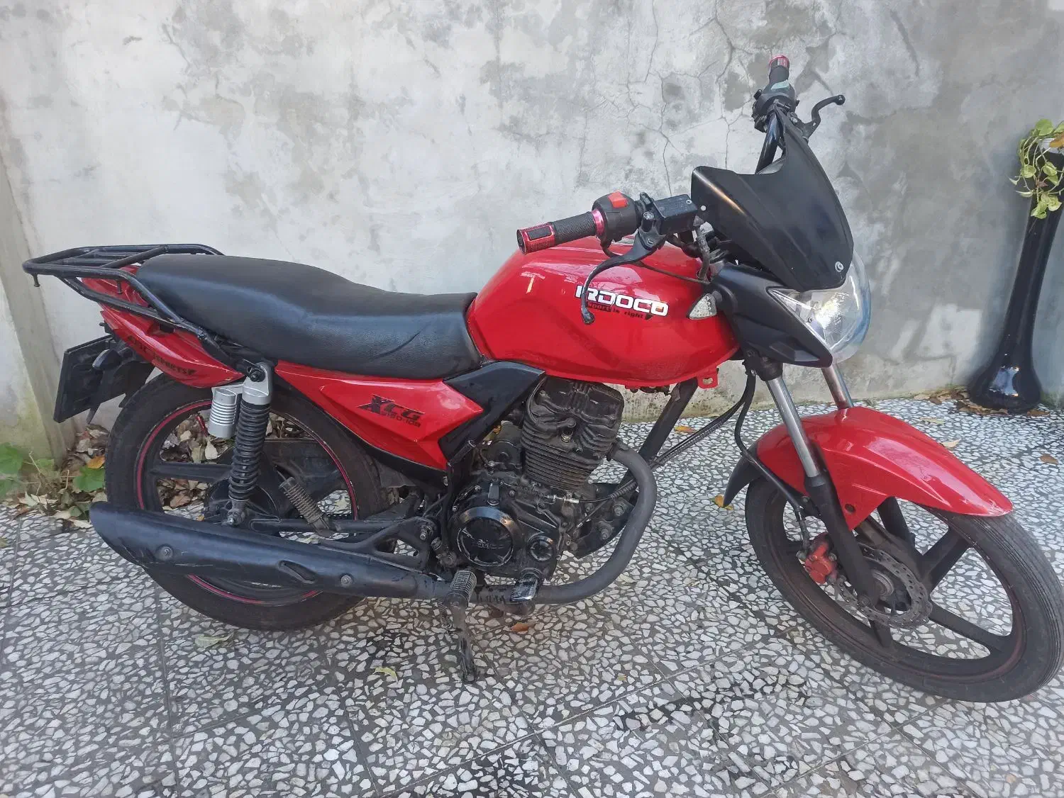 موتور سیکلت|موتورسیکلت|صومعه‌سرا, |دیوار