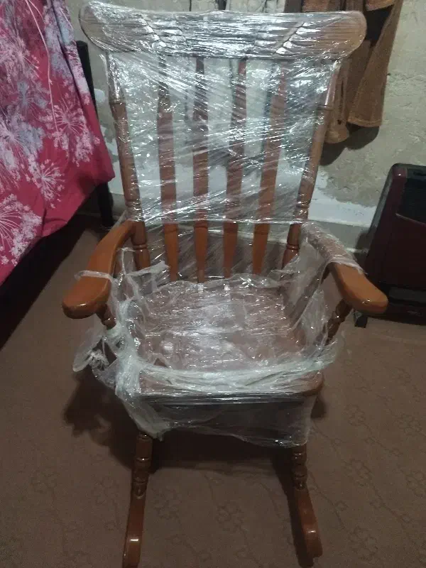 صندلی راک یا گهوارهای نو نو|صندلی و نیمکت|کاشان, مشکات|دیوار